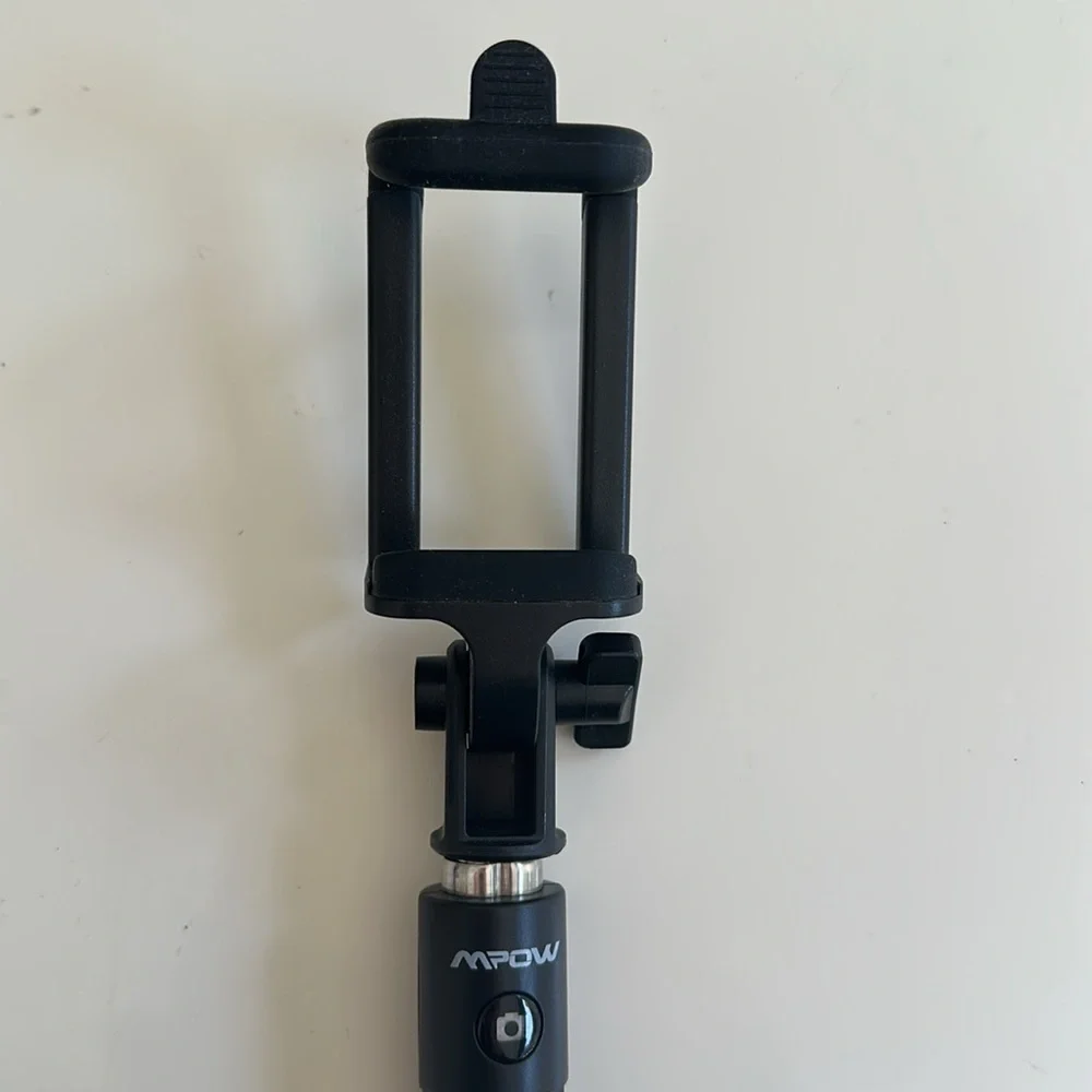 N/A black bluetooth